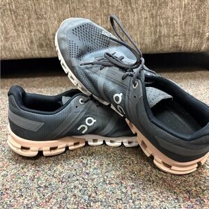 On Clouds Women's Gray Sneakers